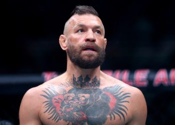 Conor McGregor mikt op derde duel met Holloway