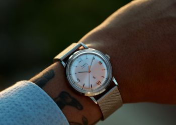 Timex Marlin krijgt stalen meshband van Todd Snyder