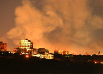 Russische aanval op Kyiv kost zeker dertien levens