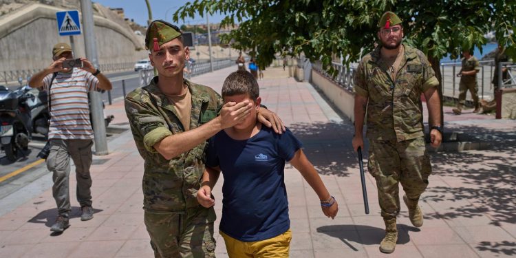 Spanje wil 500 minderjarigen uit Ceuta overplaatsen
