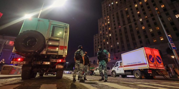 Zelfgemaakte bom doodt drie bij restaurant in Moskou